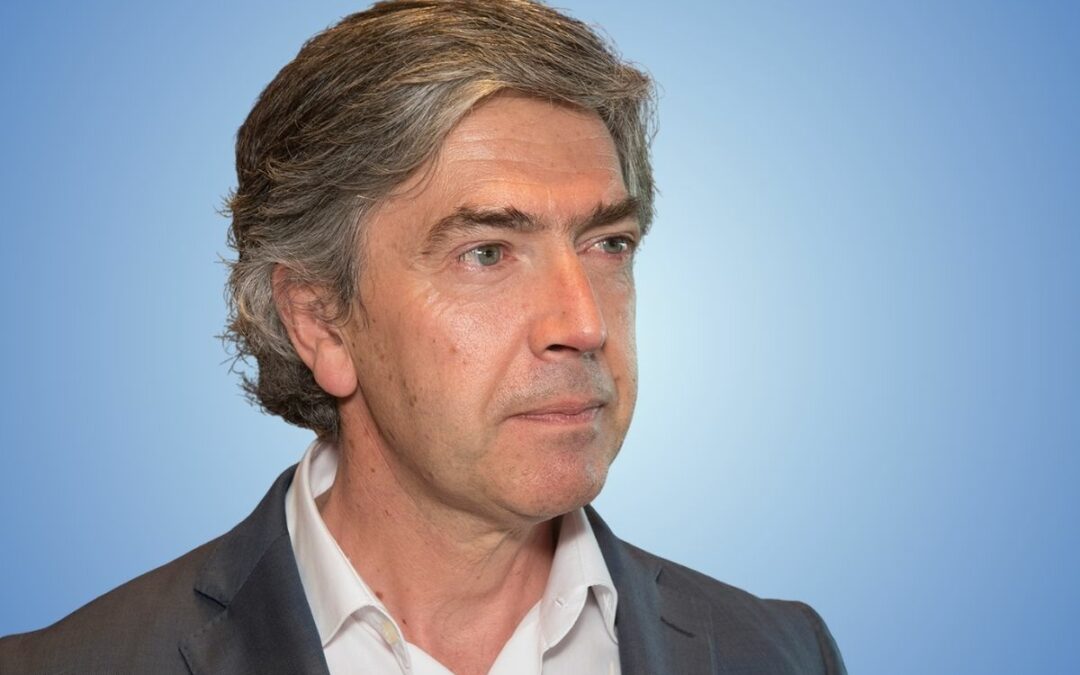 Governo reforça competências de Pedro Machado no Turismo, Comércio e Serviços